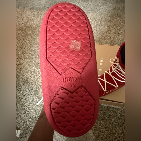Inuikii Women's Bold Red Winter Boots - Picture 4 of 5